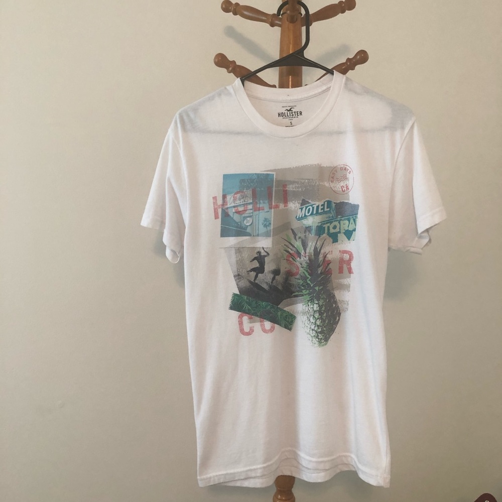 4/$20 Hollister 🏄‍♀️ long faded tee